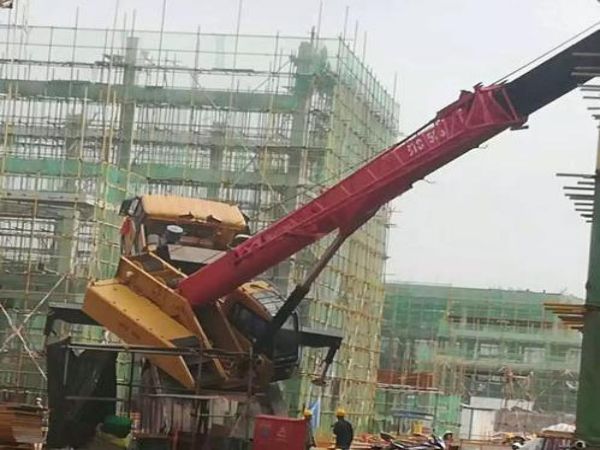 高新华区吊车出租公司电话_吊车出租需要注意的安全问题